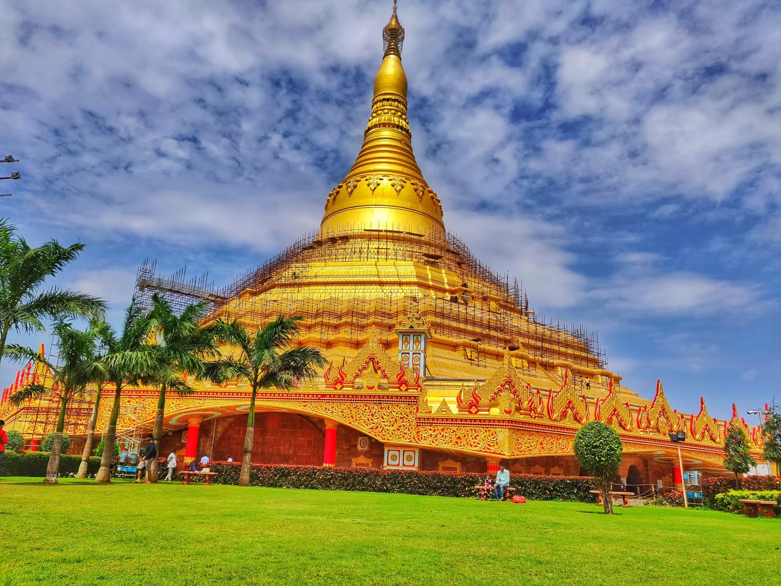global-vipassana-pagoda-img